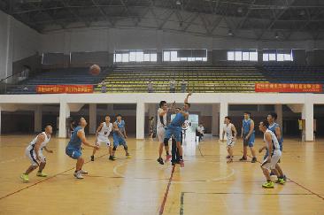  严害！5001拉斯维加斯科技队勇夺长沙高新区第六届篮球联赛乙级角逐季军
